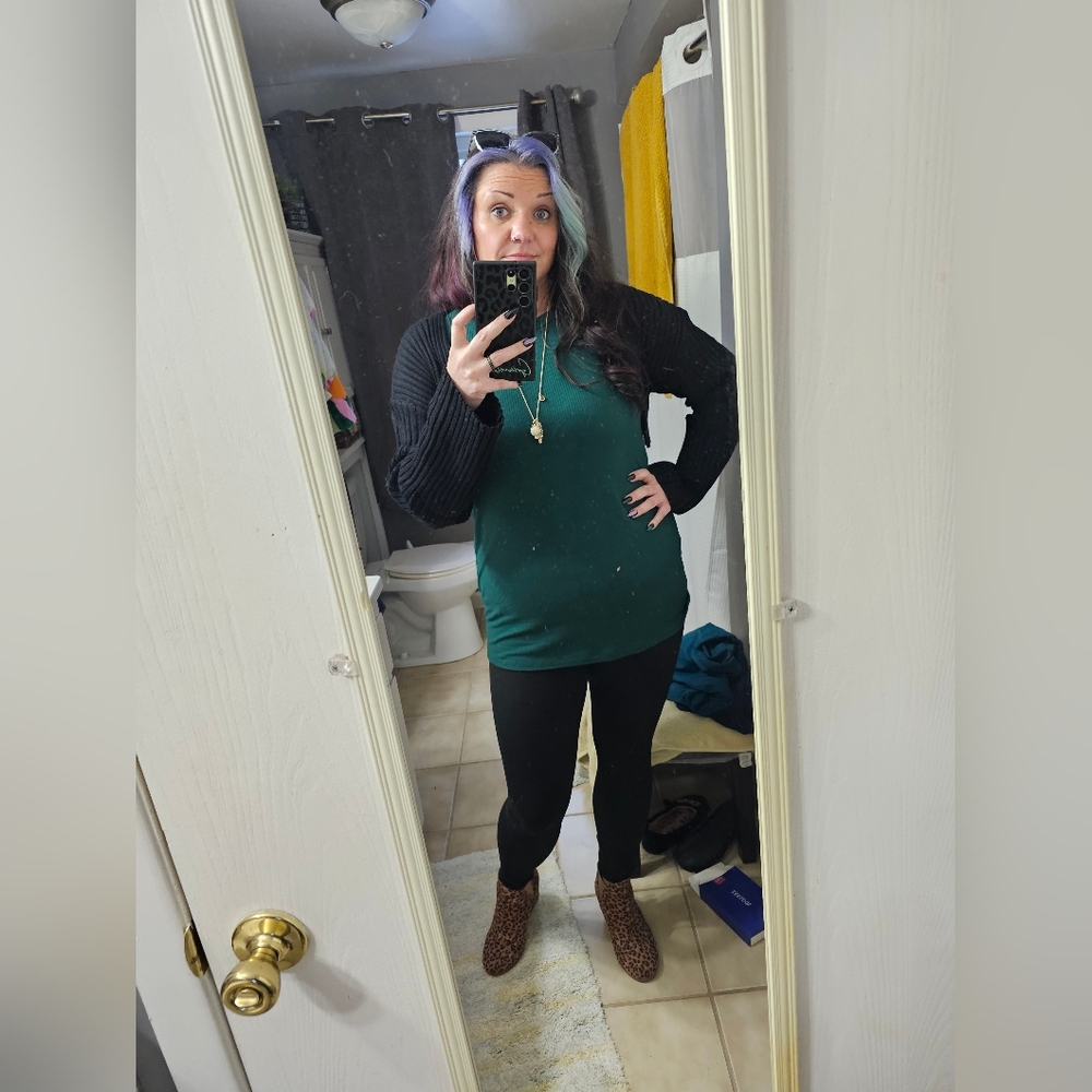 CLOSET CLOSING ! EVERTHING MUST GO. MAKE AN OFFER!!!!!! Meet your Posher, Angela